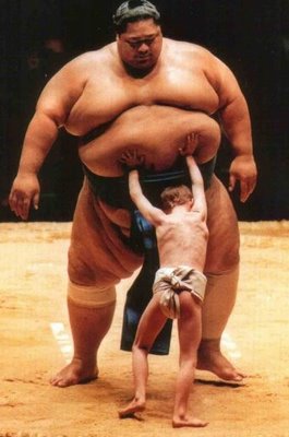 size-matters-sumo-wrestle2