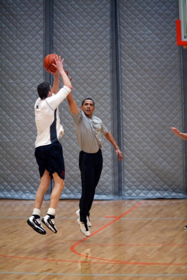 president-barack-obama-plays-basketball-with-education-secretary-arne-duncan-at-the-u-s-602x902